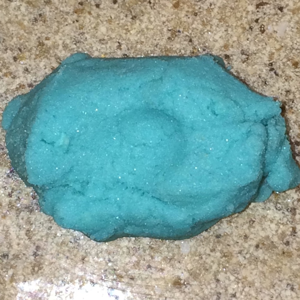 Kinetic sand!!!!